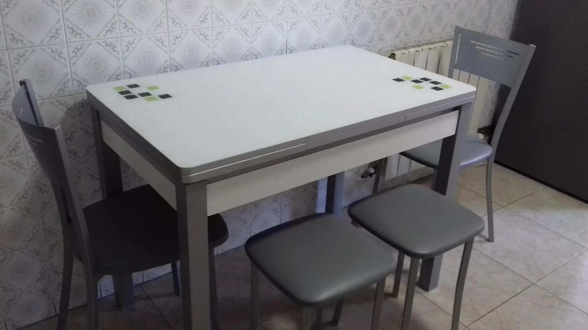 Apartamento Grande Con Posibilidad De Garage Con 2 Banos Y 2 Terrazas ビルバオ