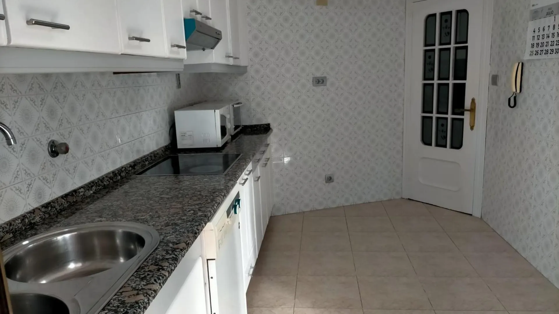 Apartamento Grande Con Posibilidad De Garage Con 2 Banos Y 2 Terrazas ビルバオ アパート